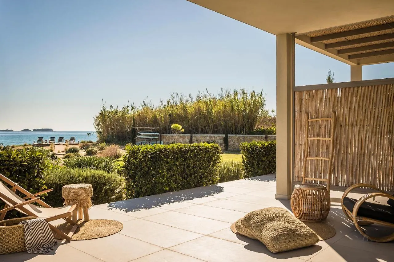Argilos Suite-Grand Blue Beach Residence Lixouri